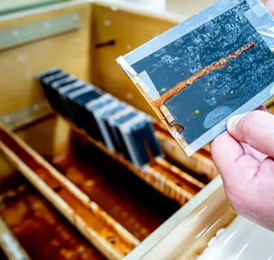 Zoutsproeitesten in nieuw laboratorium